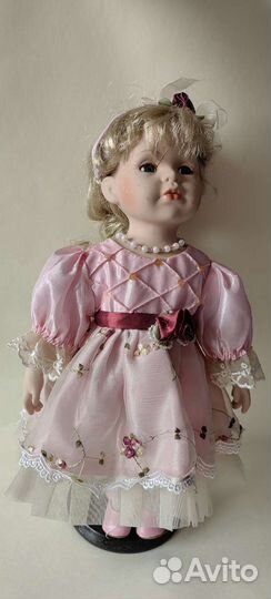 Кукла фарфоровая 30 см