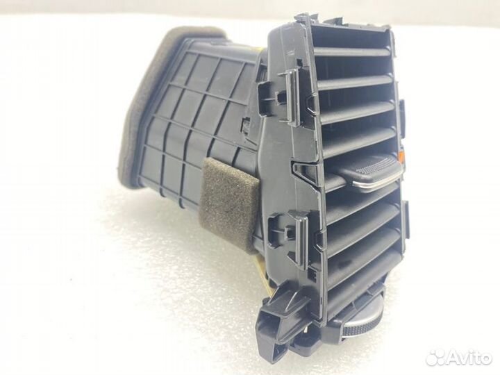 Дефлектор воздушный передний левый Hyundai Sonata