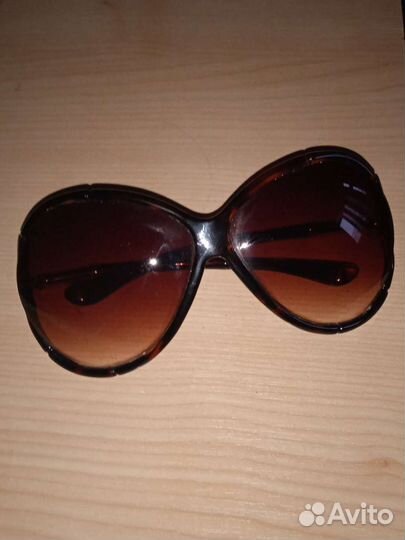 Солнцезащитные очки