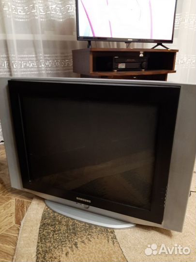 Телевизор samsung