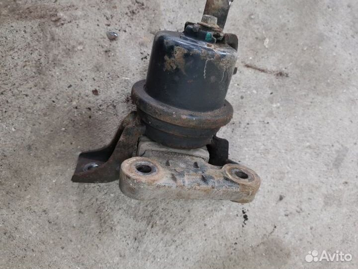 Подушка двигателя правая Chery Qq6 S21 седан