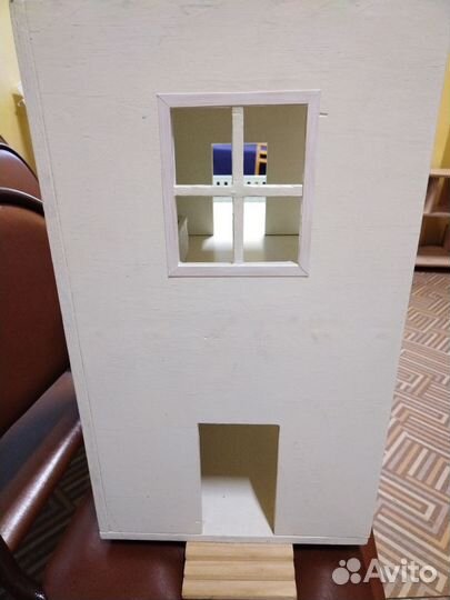 Самодельный игрушечный домик