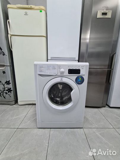 Стиральная машина indesit5кг Модель. iwse 5105