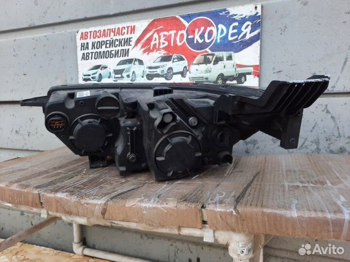 Фара передняя правая Ssang Yong Korando 2019