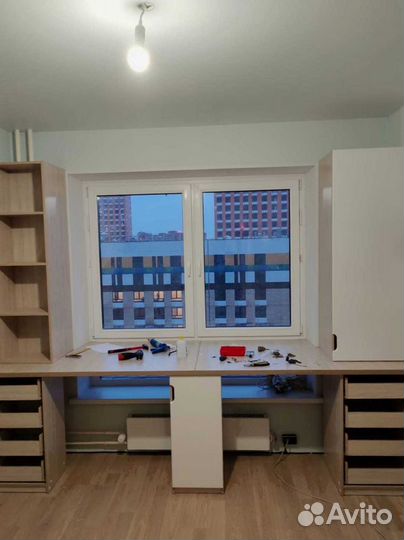 Рабочая зона у окна