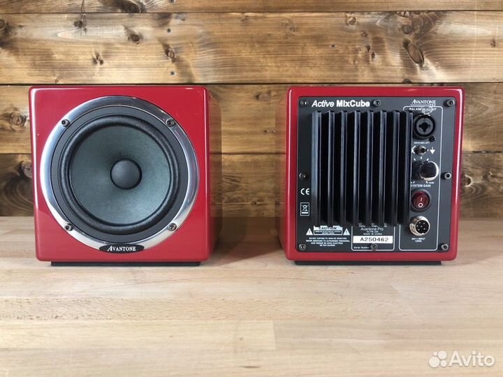 Avantone Pro MixCube Active Monitor Pair в Наличии