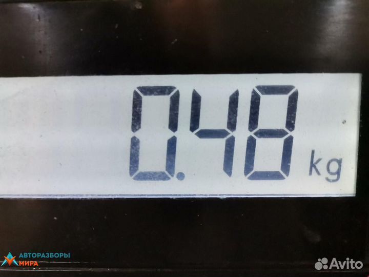 Форсунка Renault Clio 2 2-й рест. 2013 166008399R