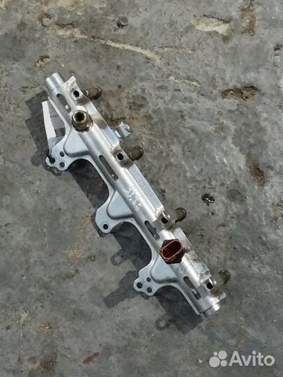 Рейка топливная (рампа) Audi A4 8K CDN 2008-2012