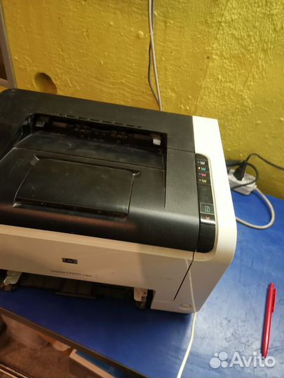 Принтер hp cp1025