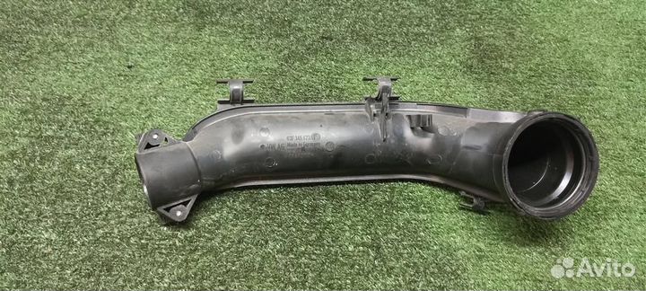 Патрубок интеркулера VW Golf VI 2009-2012