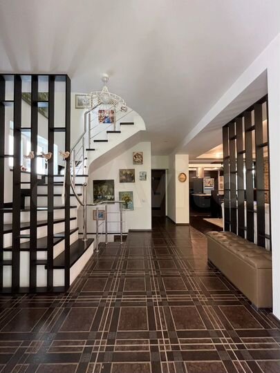 Дом 168 м² на участке 4 сот.