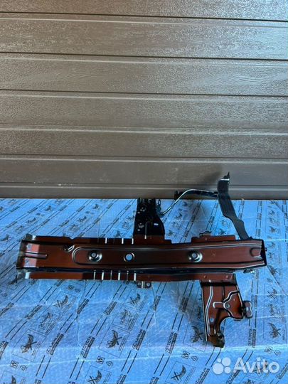 Суппорт фары левый Lexus Rx 4 19-21