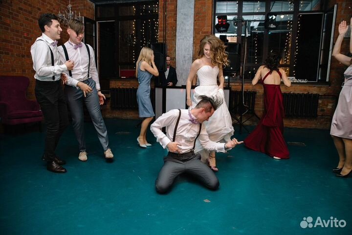 Ведущий на свадьбу/корпоратив с dj и оборудованием