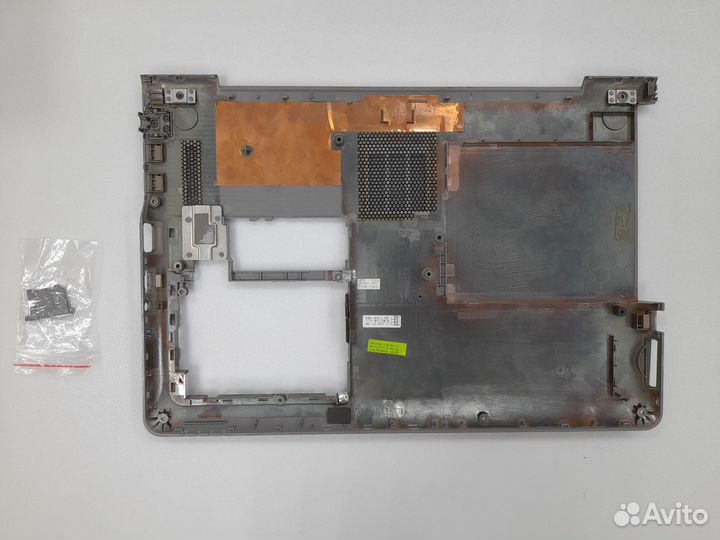 Поддон BA75-03721B Samsung NP530U4C