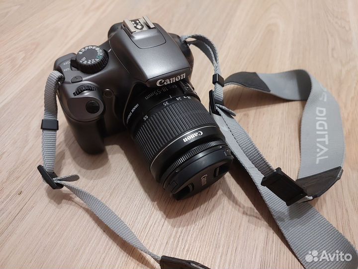 Зеркальный фотоаппарат canon ds126291