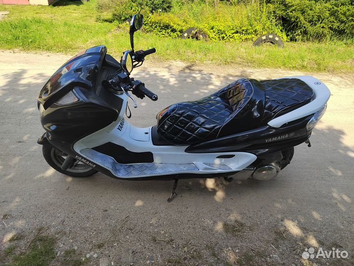 Yamaha Majesty 250