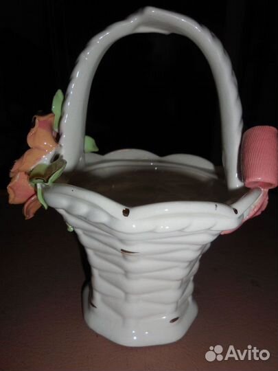 Кофейная чашка.Салфетница.Бутылочки Ваза