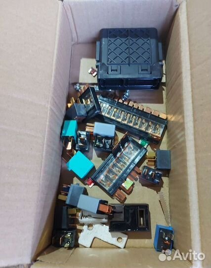 Блоки, реле, предохранители Honda Cr-v 4 RM