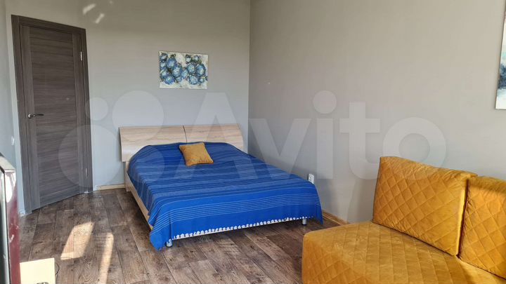 2-к. квартира, 40 м², 8/17 эт.