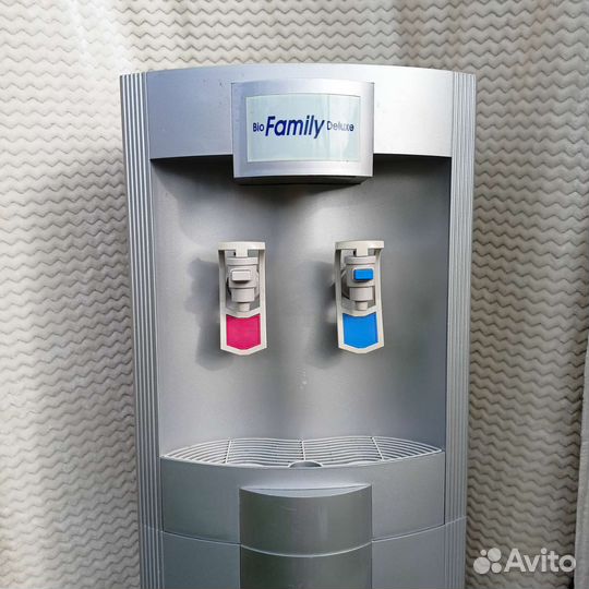 Рабочий Кулер для воды напольный Bio family deluxe