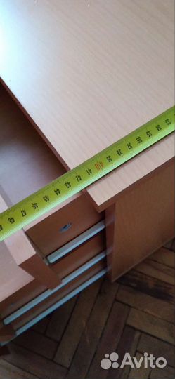 2 одинаковые тумбочки. С 3 ящиками
