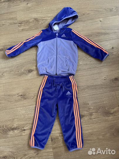 Спортивный костюм adidas велюр 18-24 мес