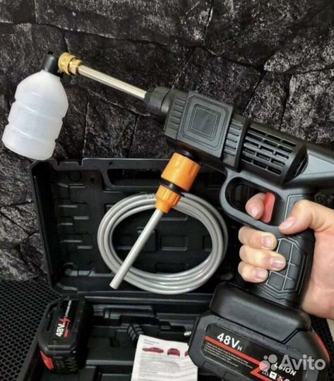 Аккумуляторная мойка высокого давления