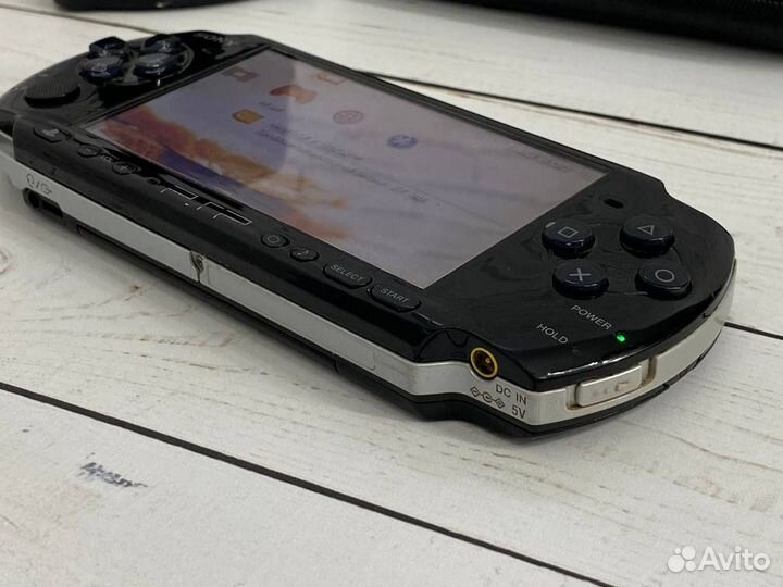 PSP 3008 Piano Black