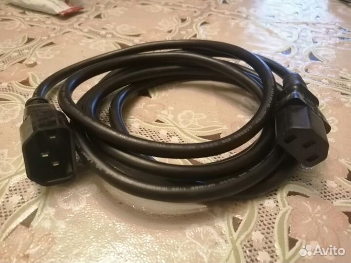 Кабель для компьютера