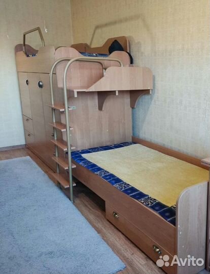 Детская кровать(двухъярусная) со шкафом