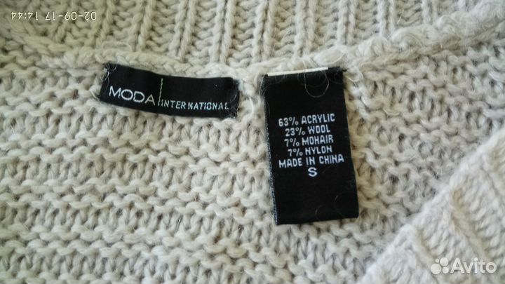 Свитер женский. Викториас Сикрет (р. 44-46)