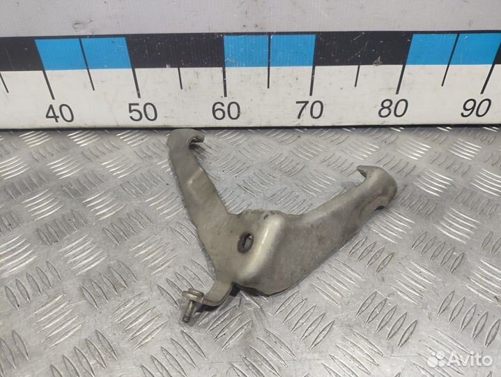 Б/У Кронштейн турбины#002