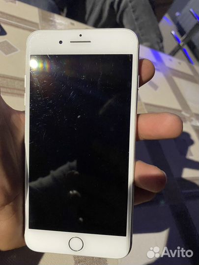 Телефон iPhone 8 plus