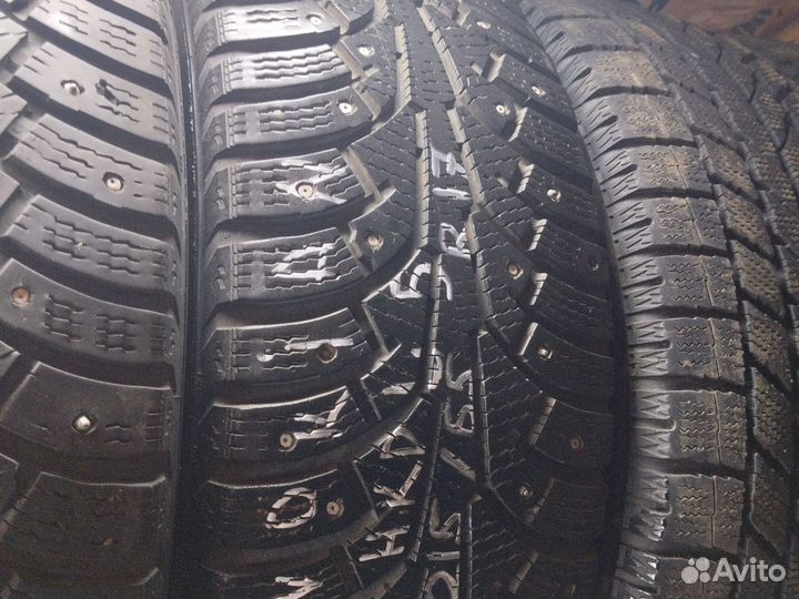 Nokian Tyres Hakkapeliitta 5 215/55 R17 98T