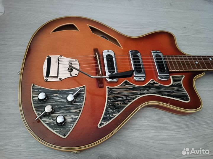 Гитара Perl Gold