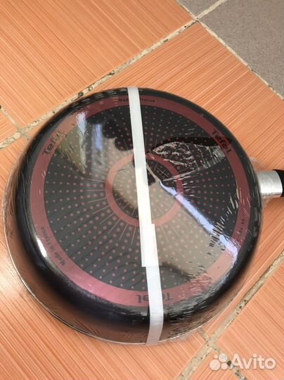 Сковорода Tefal+крышка Новая