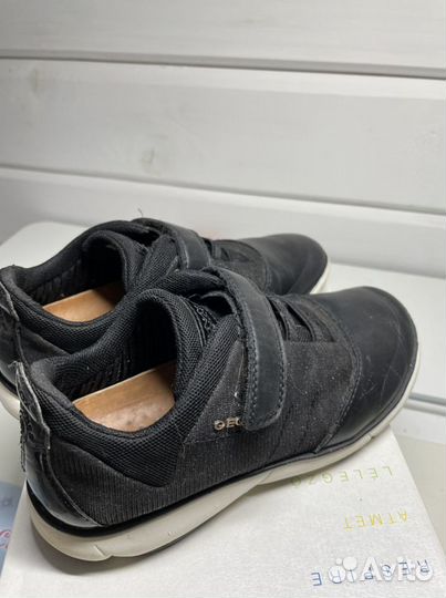 Кроссовки geox 32
