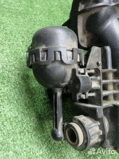 Коллектор впускной Audi Q3 8UB cczc 2013