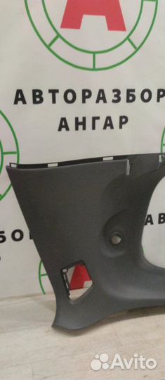 Обшивка стойки задняя правая Mitsubishi Colt Z32A