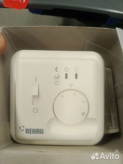 Терморегулятор механический rehau Basic