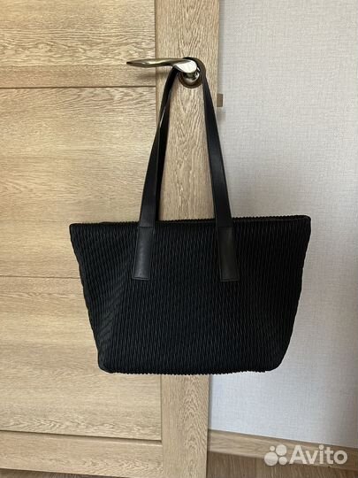 Сумка черная новая mohito