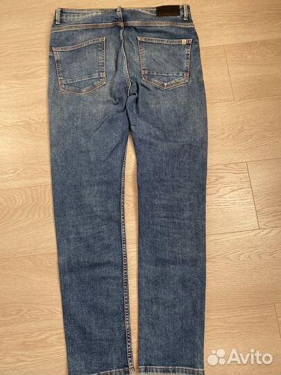 Джинсы Zara slim fit (eur 40, usa 31)