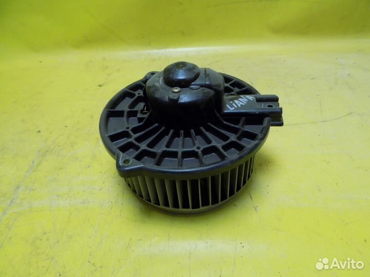 Моторчик печки Suzuki Liana / Aerio