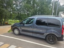 Citroen Berlingo 1.6 MT, 2011, 195 367 км, с пробегом, цена 695 000 руб.