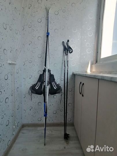 Беговые лыжи комплект