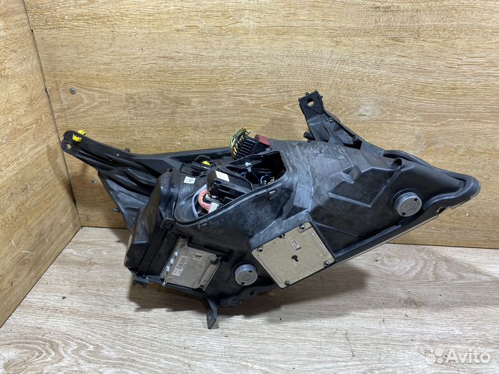 Фара левая Opel Vectra C рест адаптивная 142688