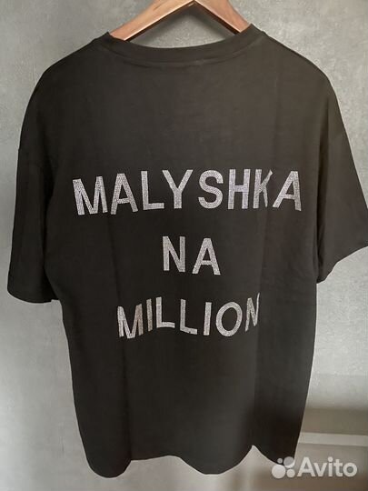 Футболка женская H&T с принтом на спине