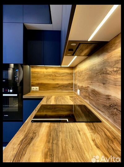 Кухня под потолок на дачу