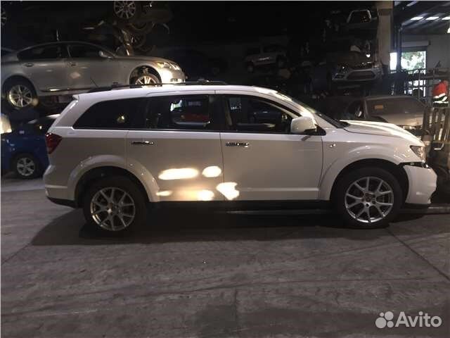 Разбор на запчасти Dodge Journey 2011