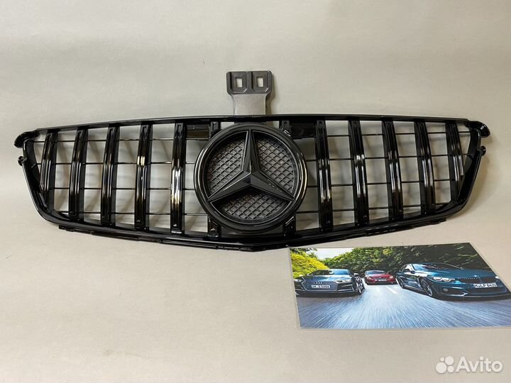 Решетка радиатора Mercedes W204 PanAmerica в сборе